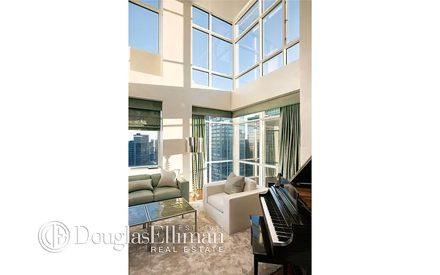 Rented by Douglas Elliman | media 33