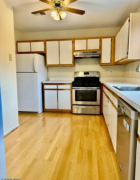 108 Vista Dr — Photo 3