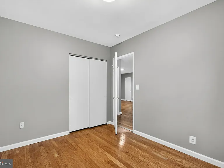 2812 S Wakefield St #D — Photo 20