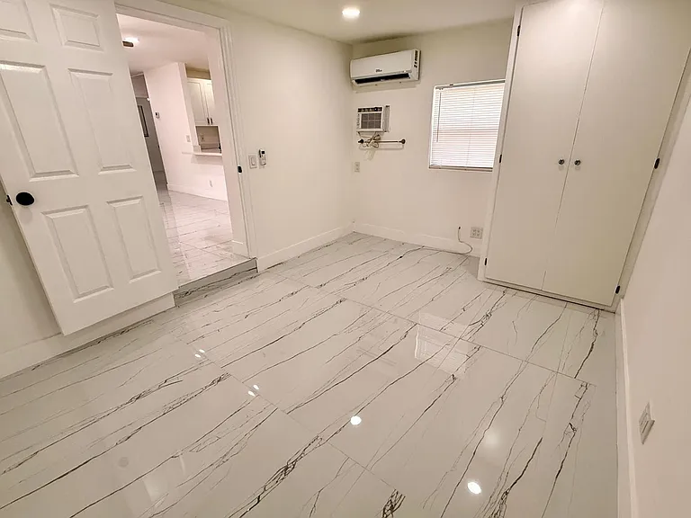 4088 SW 51 ST — Photo 10