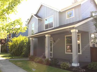 2483 NW Hosmer Lake Dr, Bend, OR 97703
