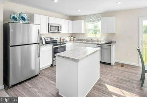 4th image of 1150 Wye Oak Dr