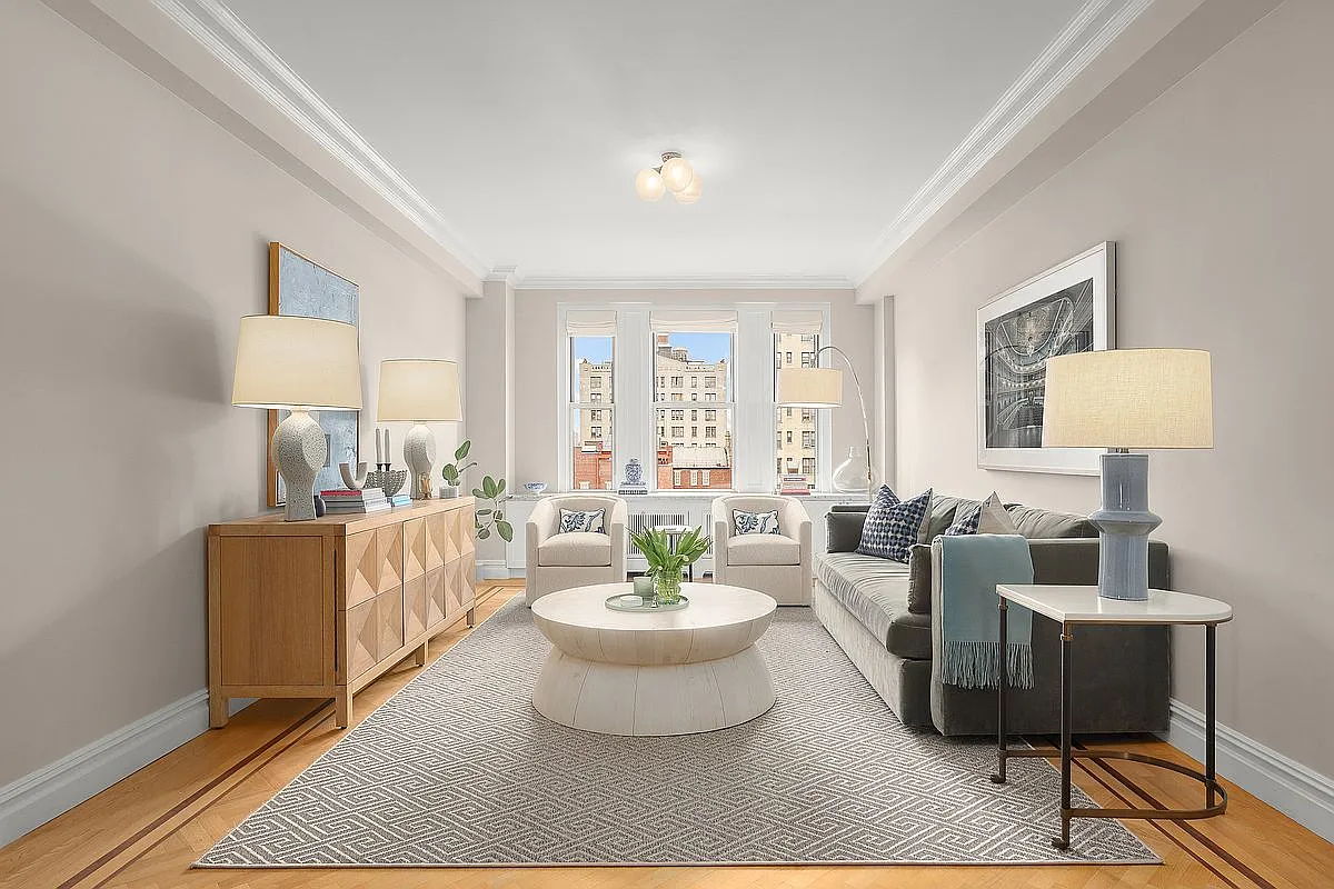 221 W 82nd St APT 8G photo 1