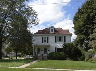 1320 River Dr, Watertown, WI 53094