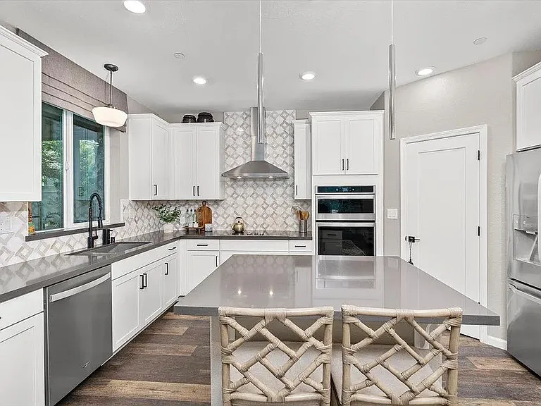 6179 Neff Ct — Photo 3
