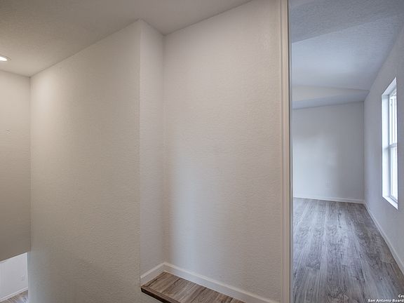 4th image of 1219 ALLENDE DR