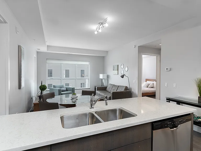 1167 Rothesay St — Photo 1