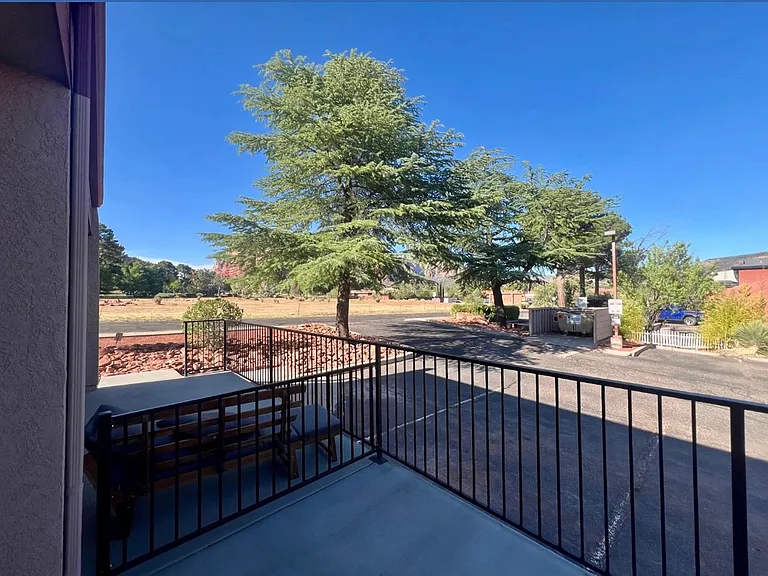 Red Rock Villas — Photo 23