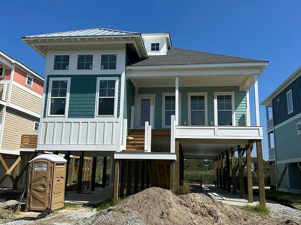 1st image of 512 W Pelican Drive