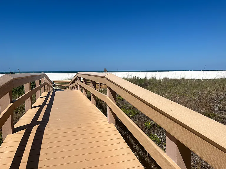 180 Seaview Ct #1001 — Photo 9