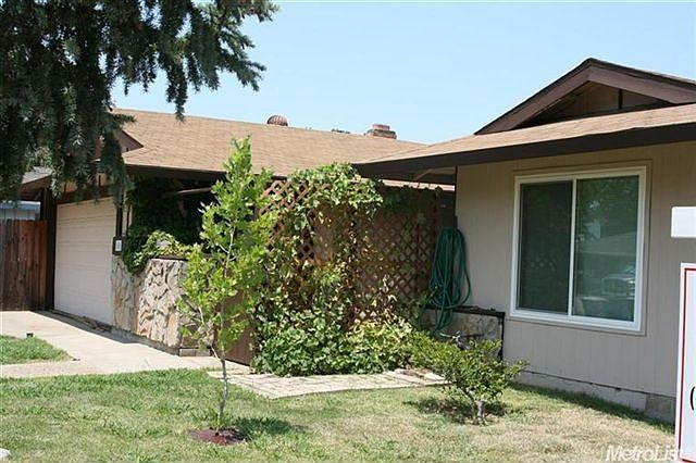 2nd image of 8675 Corte Del Sol Ct