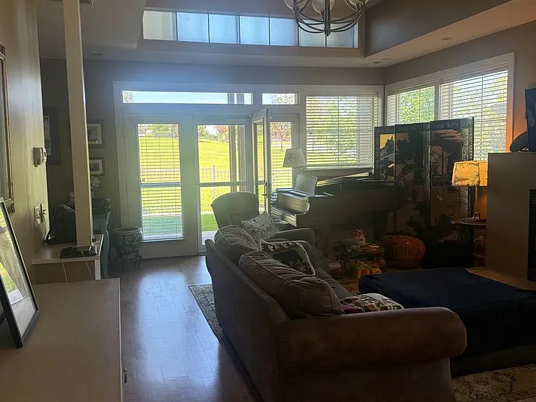 972 Knolls Dr — Photo 10
