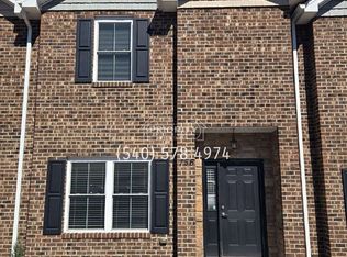 156 Cedar Point Ln, Harrisonburg, VA 22802