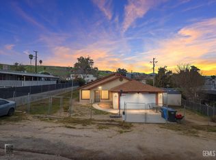 505 Lierly Ave, Taft, CA 93268