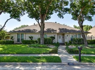 1003 Oxfordshire Dr, Carrollton, TX 75007