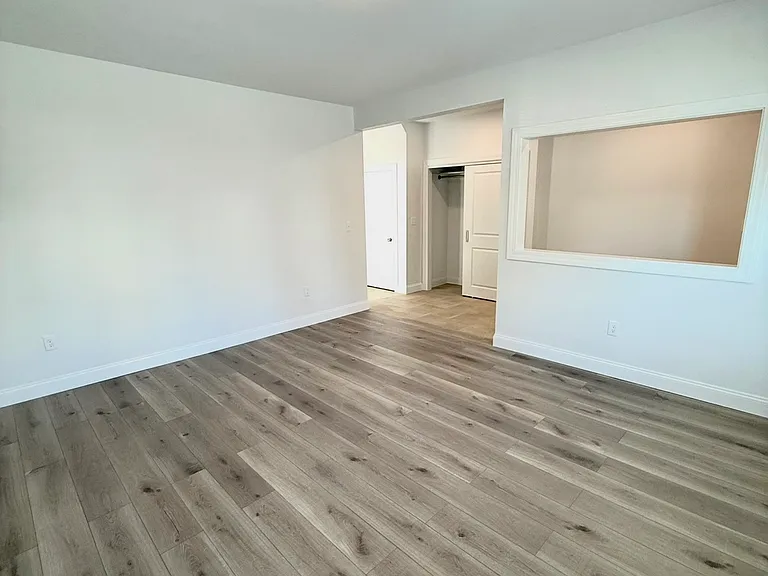 380 Main St #1 — Photo 8