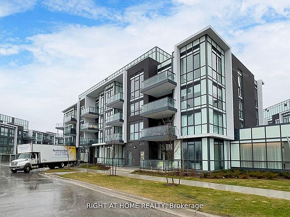 2nd image of 415 Sea Ray Ave #224