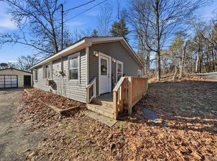 4 Old Road, Cuddebackville, NY 12729