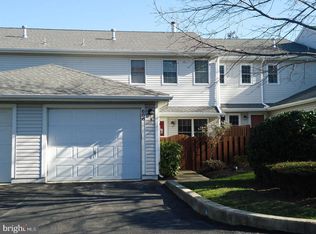 608 Kensington Ct #608, York, PA 17402
