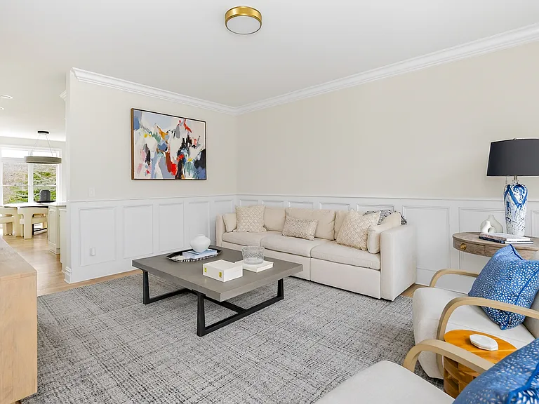 360 Canoe Place Rd — Photo 20
