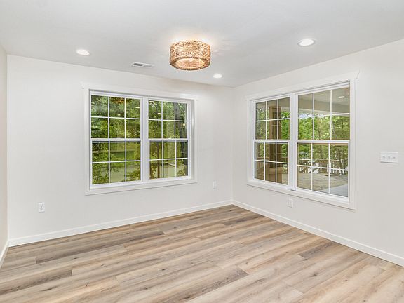 5th image of 705 Swanee Shores Dr