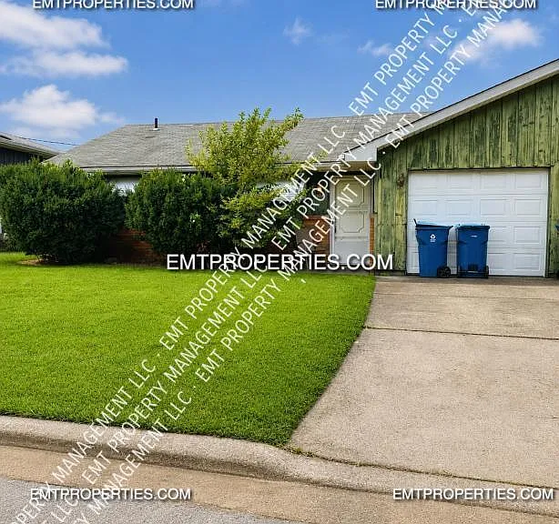 3024 Meister Rd #3024 — Photo 1