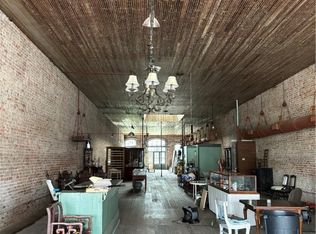 502 S Main St, Calvert, TX 77837