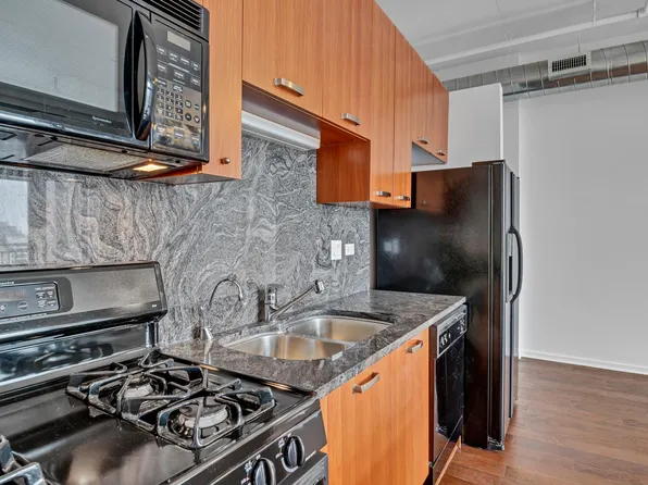 212 E Cullerton St, Chicago, IL