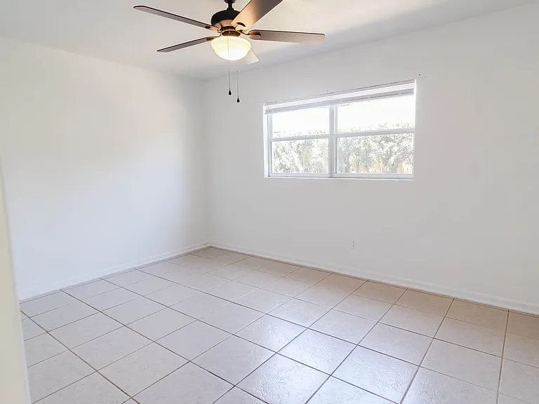 119 Krueger St — Photo 6