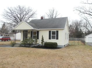 6136 Blossman Rd, Toledo, OH 43617