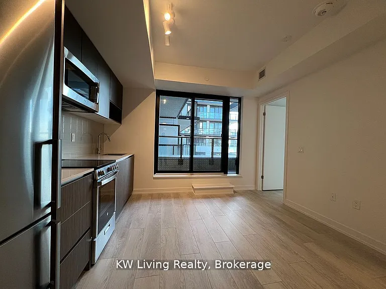 799 The Queensway #605 — Photo 11