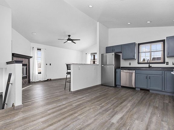 4th image of 1149 Primrose Ln