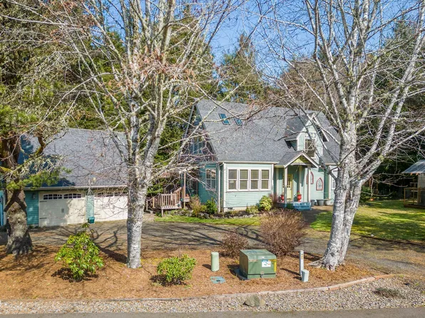 13945 NW Kona St, Seal Rock, OR 97376