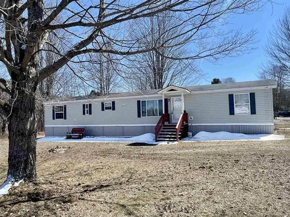 21 Daniel Drive, Lyndon, VT 05851