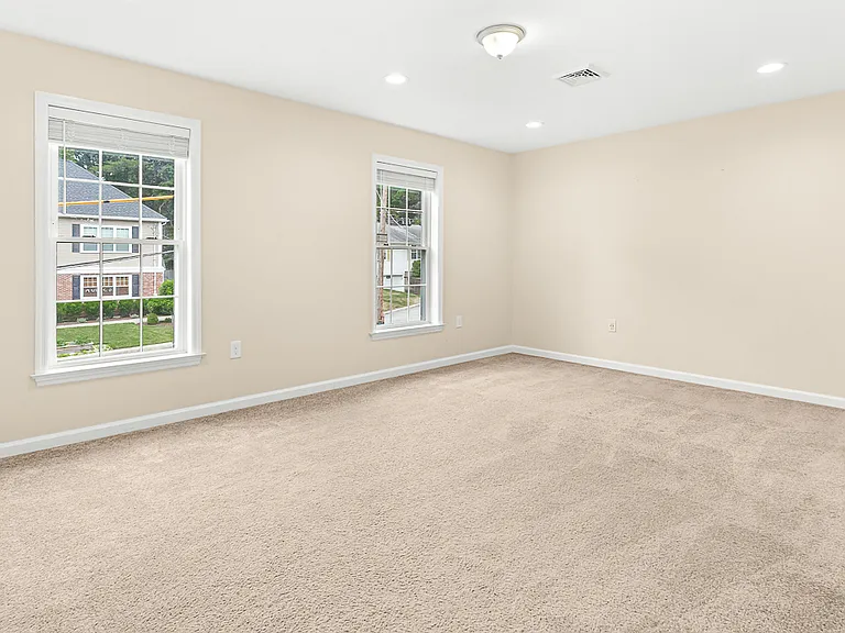 18 Grant Rd — Photo 31
