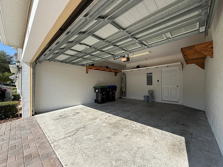 1018 Capitol Hill Ct — Photo 33