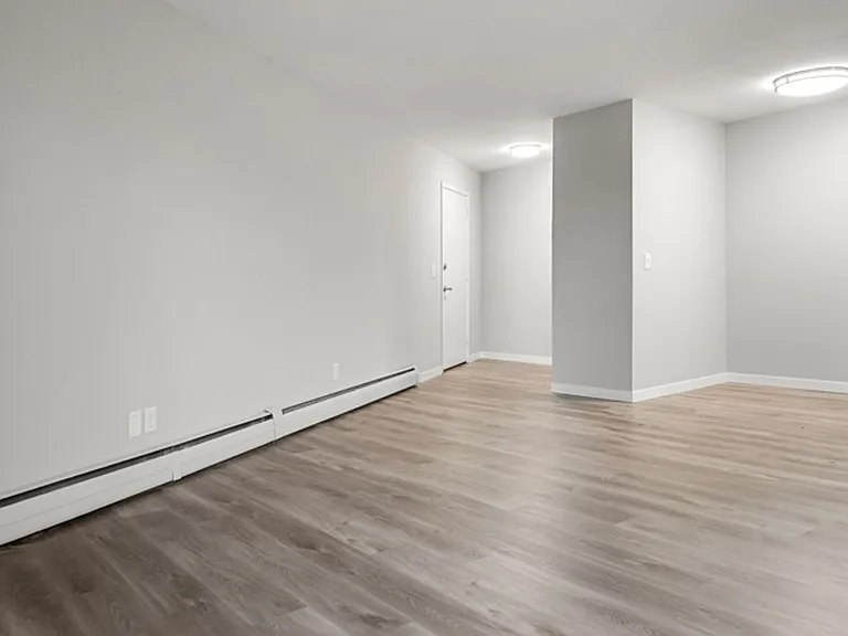 Copper Stone Apartments — Photo 31