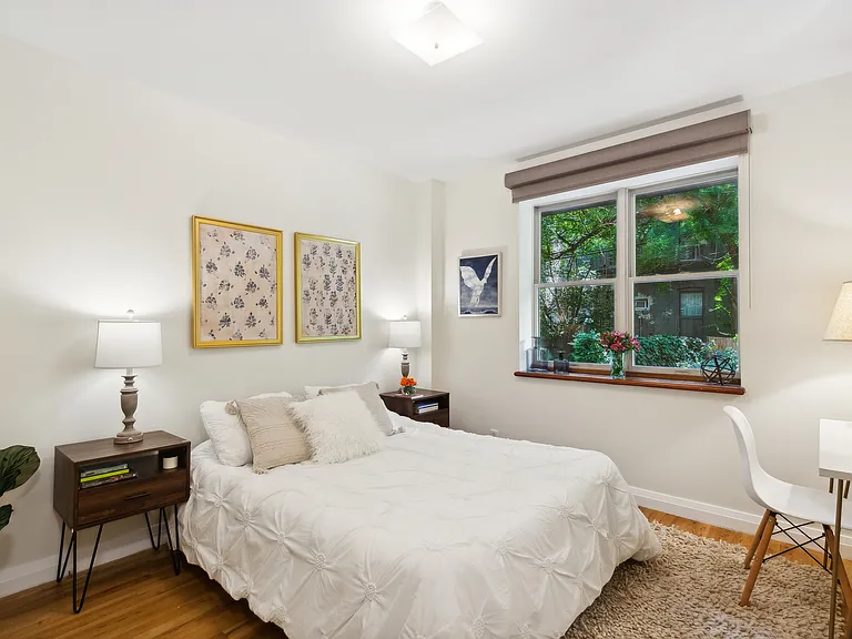 334 2nd St #2B — Photo 11