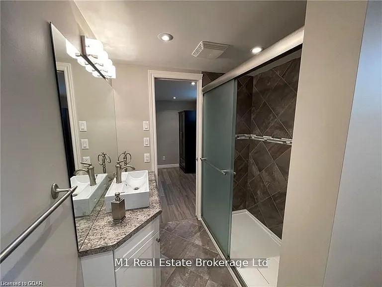 25 Promenade Rd #LOWER — Photo 5