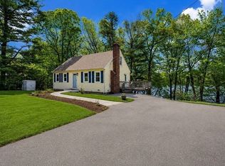 117 Oak Ridge Dr, Ayer, MA 01432