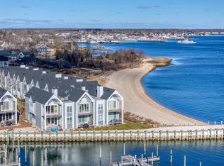 8 Oyster Poin, Greenport, NY 11944