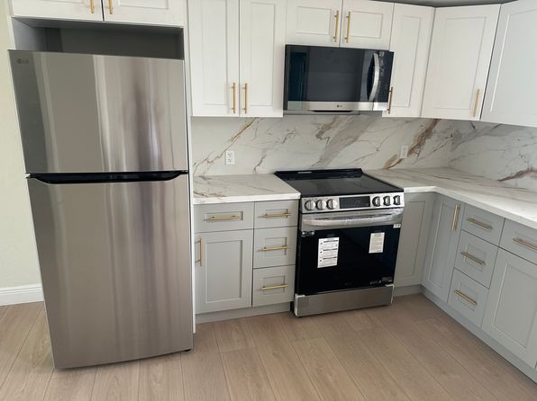 465 Swallow Dr Unit 11