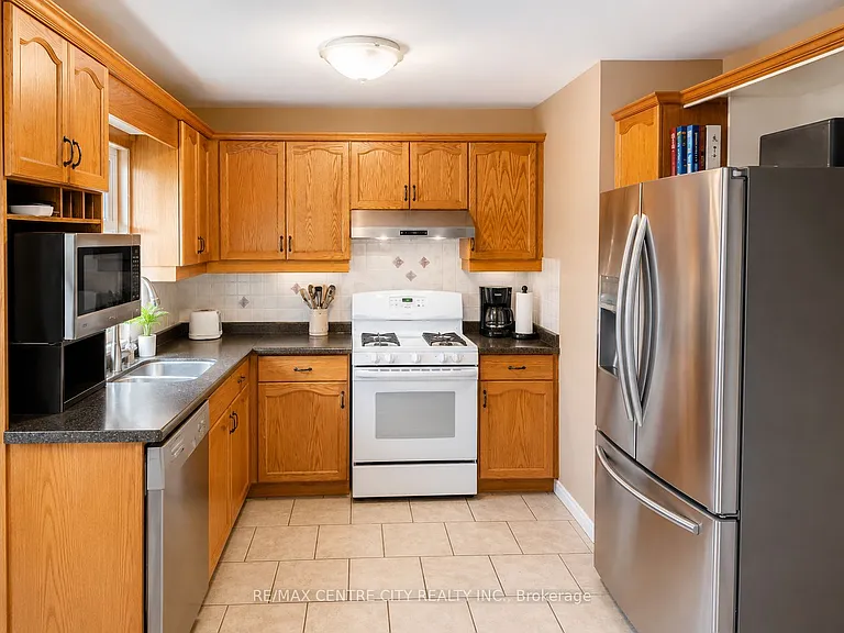 18 Kennedy Pl — Photo 4