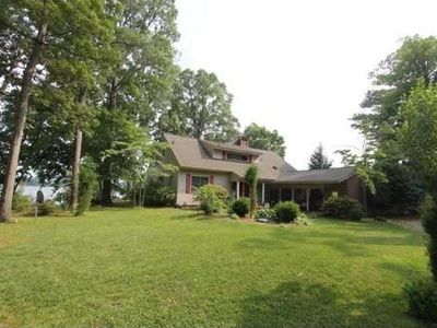 77 Azalea Ln, White Stone, VA, 22578