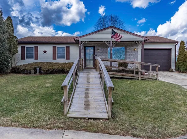 219 S Gray Rd, Connersville, IN 47331