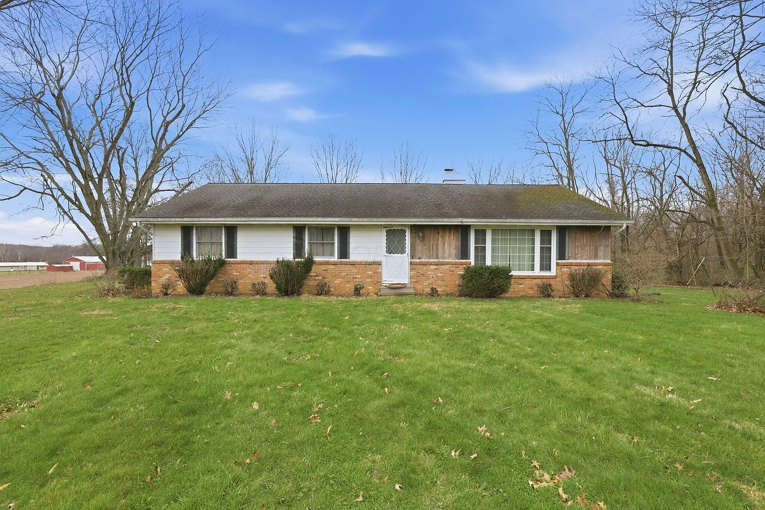 3634 Hazelton Etna Rd photo 1