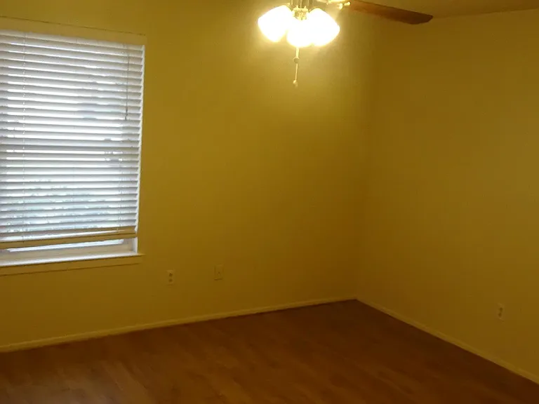 1726 Chucker Ct — Photo 8