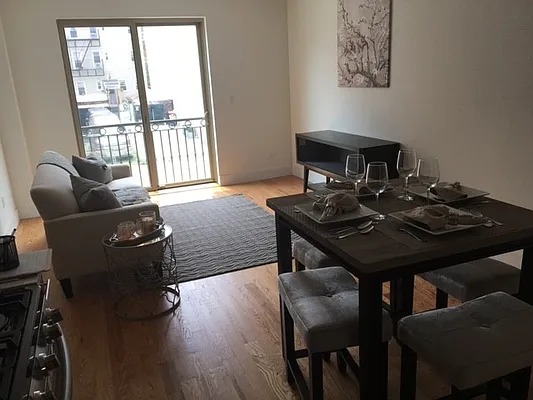 Rented by ALG NY Management, LLC. | media 8