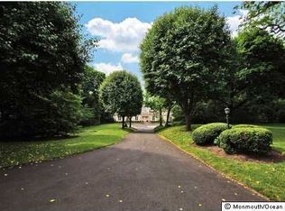 926 Navesink River Rd, Rumson, NJ 07760