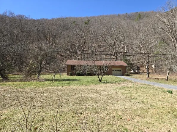 5528 Johnson Creek Rd, Covington, VA 24426